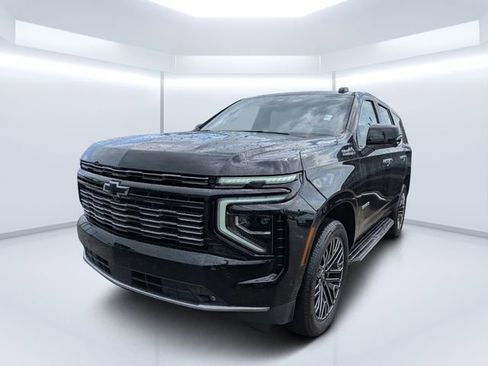 Used 2026 Chevrolet Tahoe High Country AWD/4WD image 6
