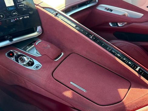 Used 2021 Chevrolet Corvette Stingray Premium Cpe w/ 3LT image 27