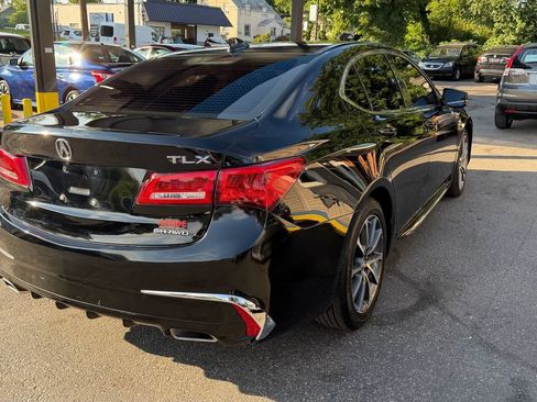 Used 2018 Acura TLX V6 SH-AWD w/ Technology Pkg image 5