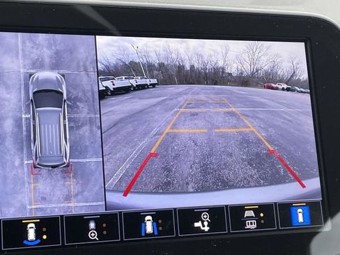 Used 2023 Chevrolet Equinox RS w/ RS Leather Package image 25