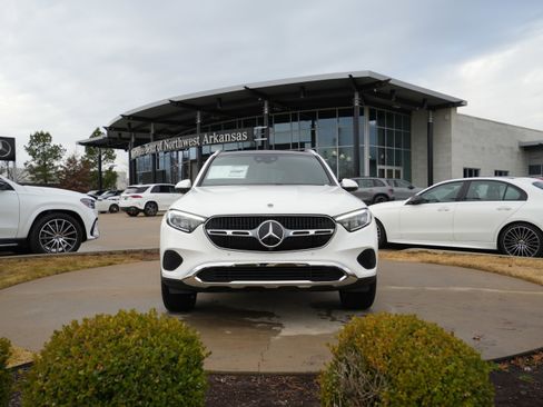 New 2026 Mercedes-Benz GLC 300 4MATIC image 2