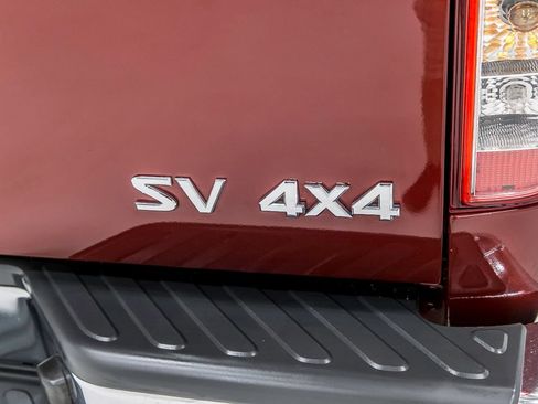 Used 2018 Nissan Frontier SV AWD/4WD image 6