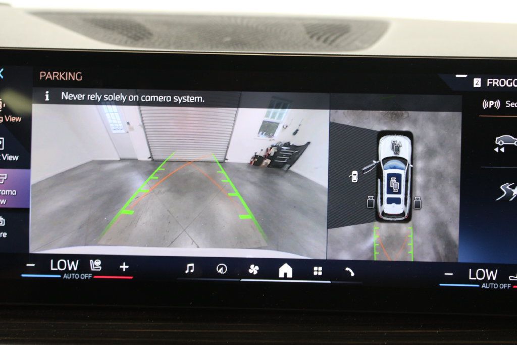 Used 2025 BMW X7 xDrive40i AWD/4WD image 34