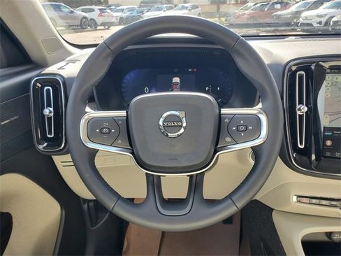 New 2026 Volvo XC40 B5 Ultra w/ Protection Package Premier image 29