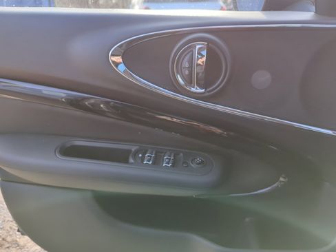 Used 2019 MINI Cooper Clubman S image 31