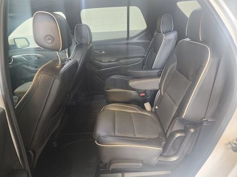 Certified 2023 Chevrolet Traverse Premier w/ LPO, Floor Liner Package AWD/4WD image 9