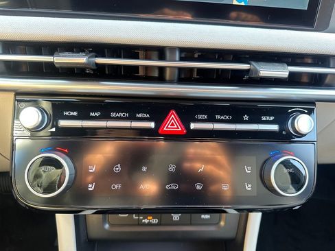 New 2026 Hyundai Tucson Limited image 19