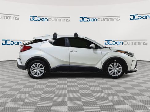 Used 2020 Toyota C-HR LE FWD image 9