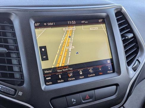 Used 2019 Jeep Cherokee Trailhawk w/ Comfort/Convenience Group image 10