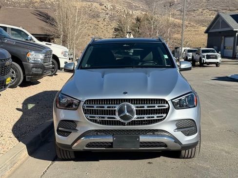 Used 2025 Mercedes-Benz GLE 450 4MATIC image 2