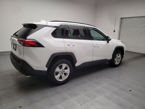 Used 2021 Toyota RAV4 XLE FWD image 10