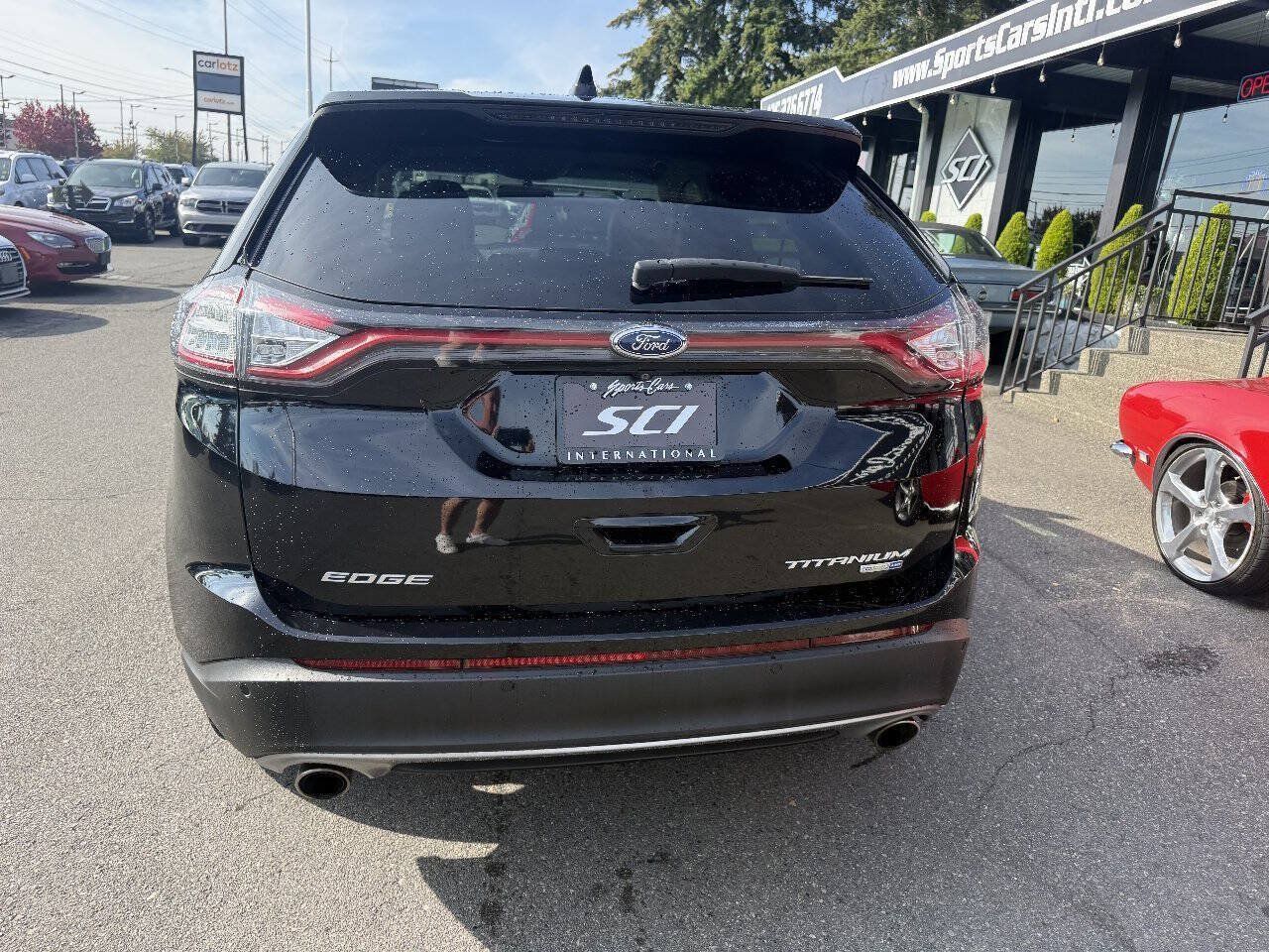 Used 2016 Ford Edge Titanium w/ Technology Package AWD/4WD image 4