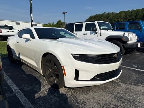 Used 2019 Chevrolet Camaro LT RWD image 2