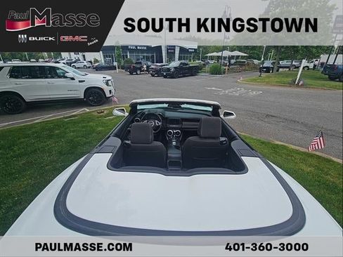 Used 2021 Chevrolet Camaro LT RWD image 7