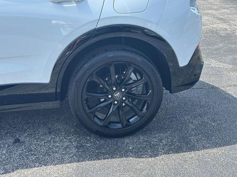 Certified 2025 Buick Encore GX Sport Touring w/ Experience Buick Package AWD/4WD image 9