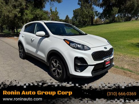 Used 2022 Kia Sportage LX image 1