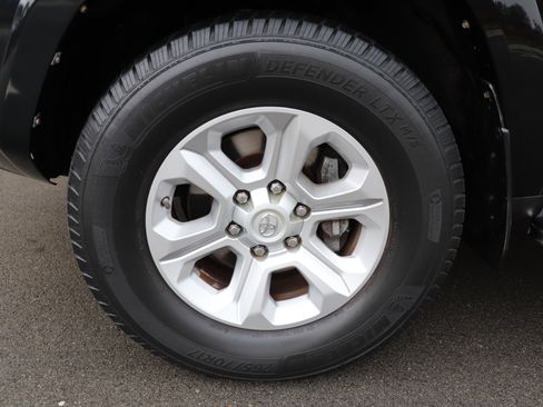 Used 2015 Toyota 4Runner SR5 Premium image 72