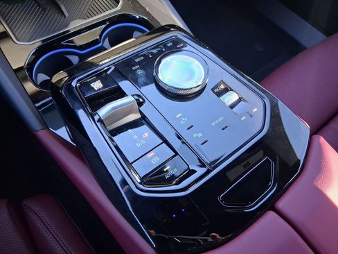 New 2026 BMW 540i xDrive w/ M Sport Package image 18