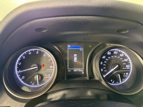 Used 2023 Toyota Camry SE FWD image 14