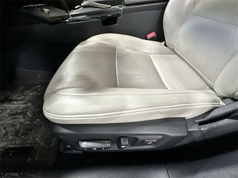 Used 2015 Lexus ES 350 w/ Luxury Package image 18