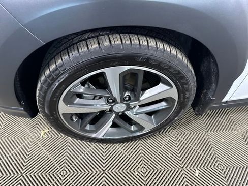 Used 2019 Hyundai Kona Ultimate image 10
