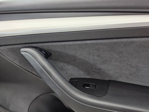 Used 2021 Tesla Model 3 Standard Range Plus image 29