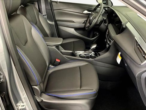New 2026 Buick Encore GX Sport Touring FWD image 11