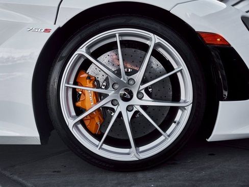 Used 2024 McLaren 750S image 37