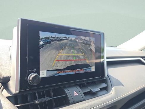 Used 2024 Toyota RAV4 XLE image 17