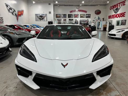 Used 2021 Chevrolet Corvette Stingray Preferred Conv w/ Z51 Performance Package RWD image 29