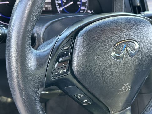 Used 2015 INFINITI Q40 w/ Moonroof Package RWD image 28