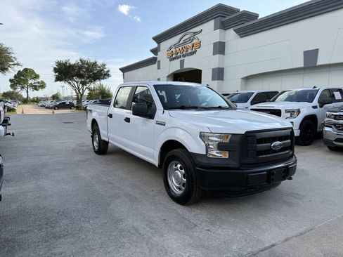 Used 2015 Ford F150 XL w/ Equipment Group 101A Mid AWD/4WD image 42