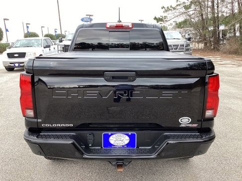 Used 2024 Chevrolet Colorado ZR2 w/ ZR2 Convenience Package III image 8