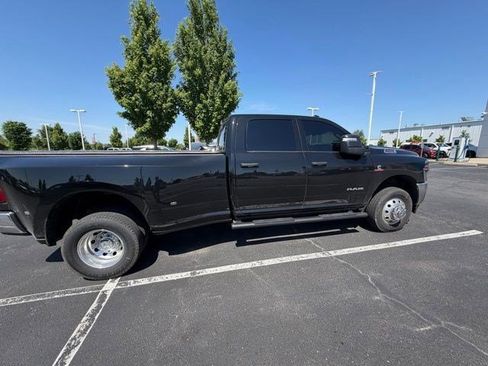 Used 2025 RAM 3500 Tradesman AWD/4WD image 10