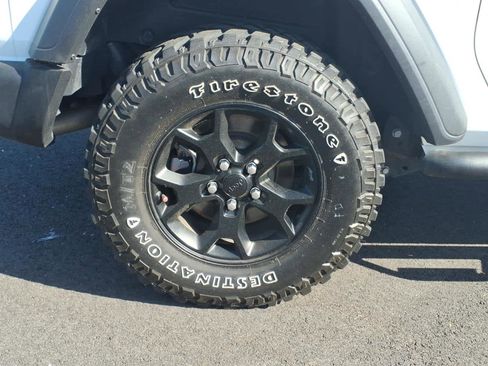Used 2020 Jeep Wrangler Sport AWD/4WD image 5