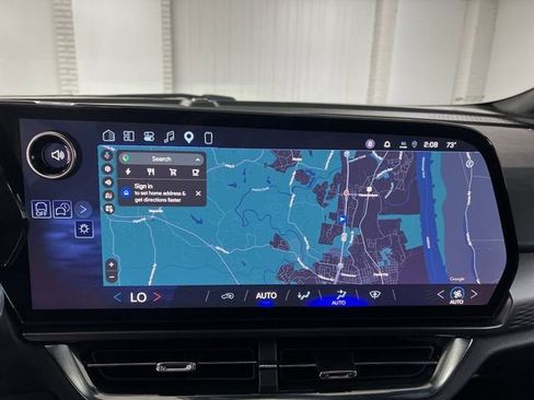 Certified 2026 Chevrolet Equinox EV LT FWD image 14