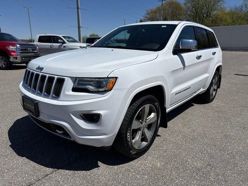 Used 2016 Jeep Grand Cherokee Overland w/ Advanced Technology Group AWD/4WD image 5