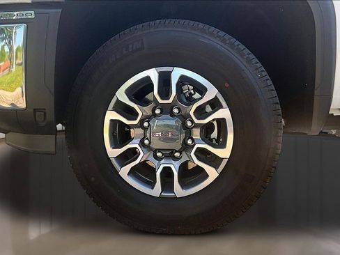 New 2026 GMC Sierra 2500 SLE w/ SLE Value Package; AWD/4WD image 12