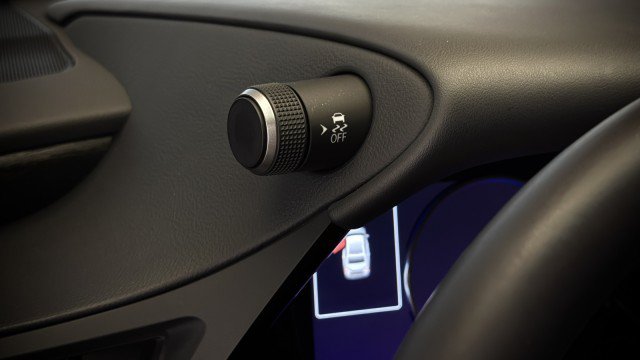 Used 2023 Lexus ES 350 w/ Premium Package FWD image 18