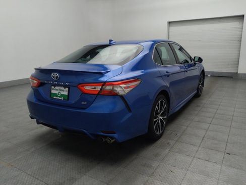 Used 2019 Toyota Camry SE FWD image 9