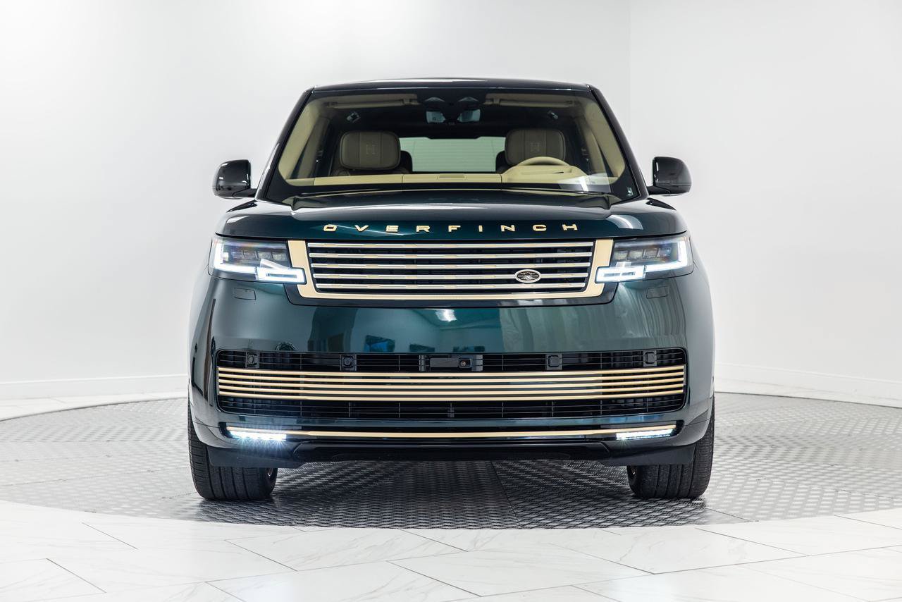 Used 2026 Land Rover Range Rover SV AWD/4WD image 9