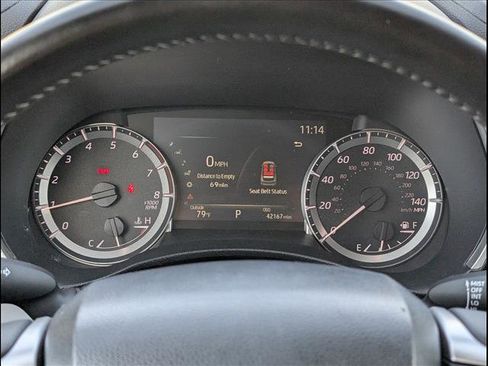 Used 2023 Toyota Highlander XLE image 13