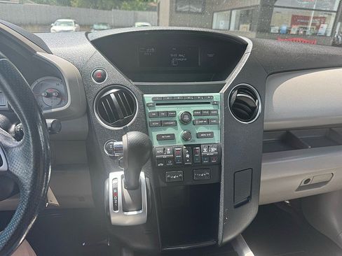 Used 2011 Honda Pilot EX-L image 17