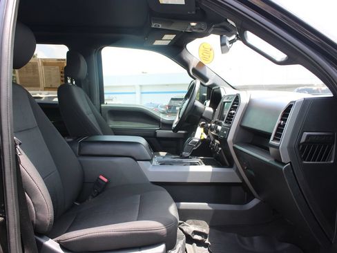 Used 2020 Ford F150 XLT w/ Equipment Group 302A Luxury AWD/4WD image 34