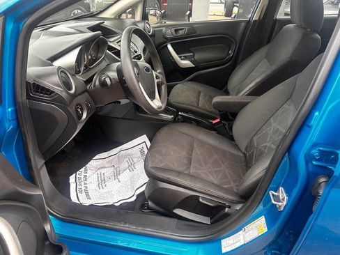 Used 2012 Ford Fiesta SE image 9