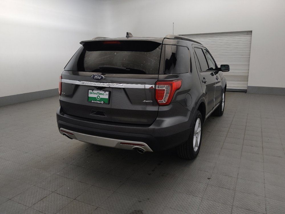 Used 2016 Ford Explorer XLT w/ Equipment Group 202A AWD/4WD image 7