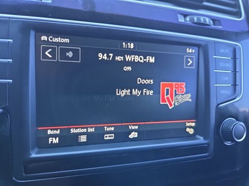 Used 2017 Volkswagen GTI S FWD image 25