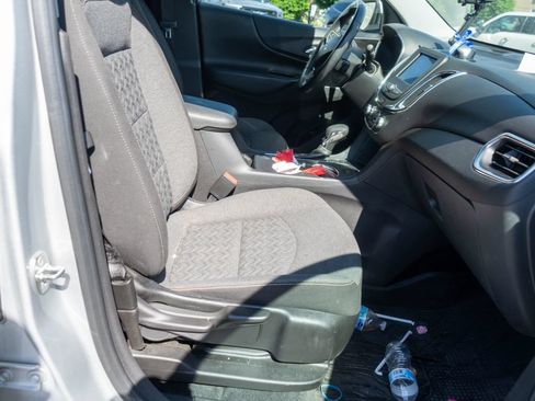 Used 2022 Chevrolet Equinox LT AWD/4WD image 10