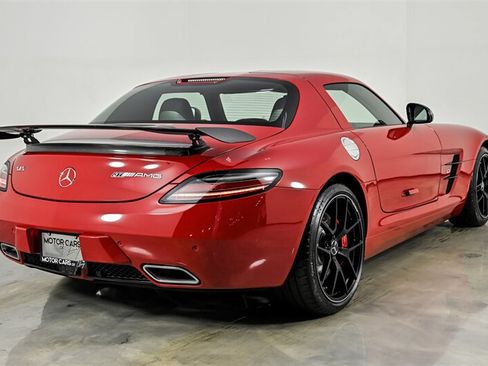 Used 2015 Mercedes-Benz SLS AMG GT Final Edition image 12