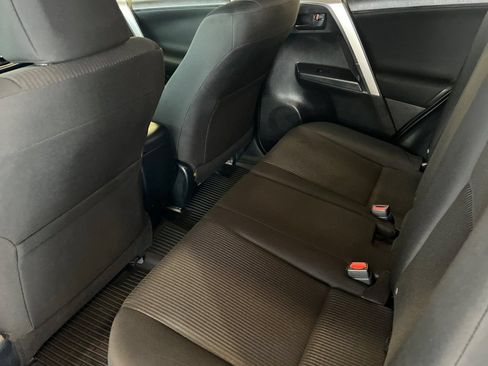 Used 2018 Toyota RAV4 LE w/ All Weather Liner Package FWD image 11